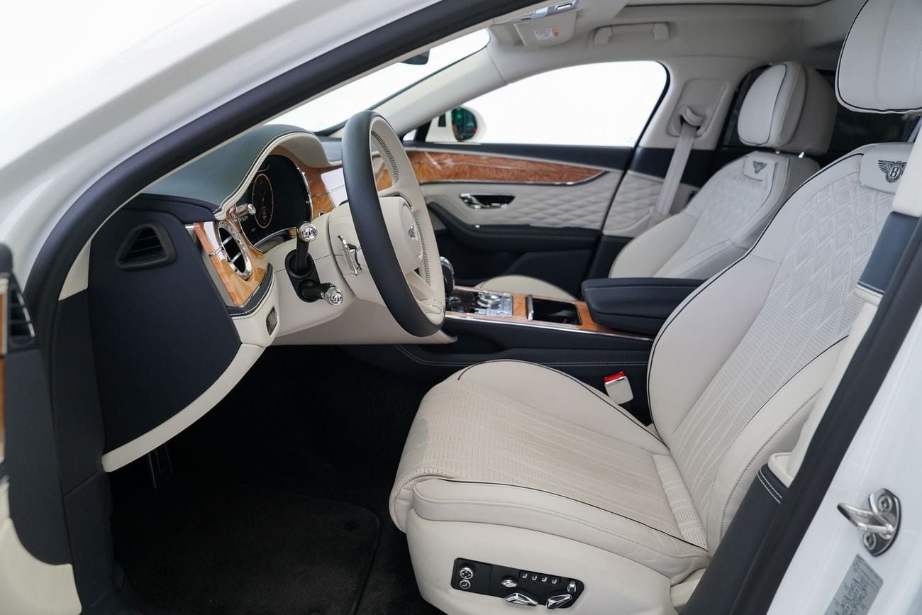 بنتلي فلاينج سبور Mulliner V8