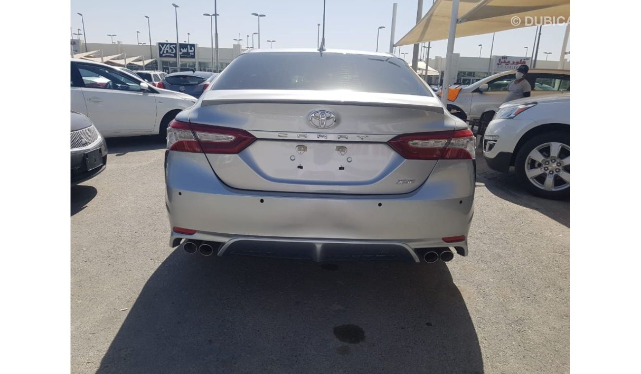 Toyota Camry 2018 model American specs mid options