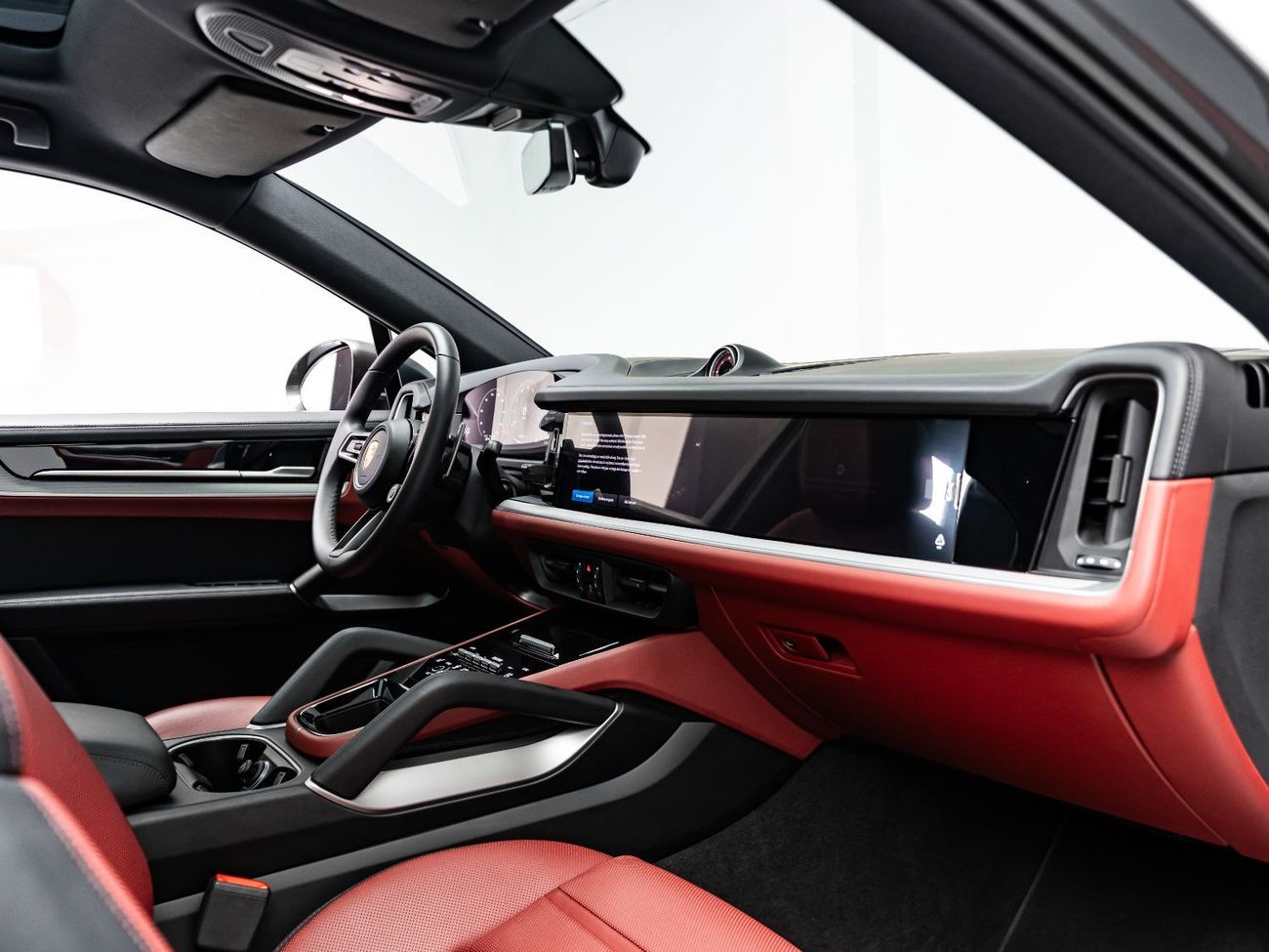 Porsche Cayenne Base Coupe 2025 Porsche Cayenne Coupe, March 2027 Porsche Warranty, Low KMs, GCC