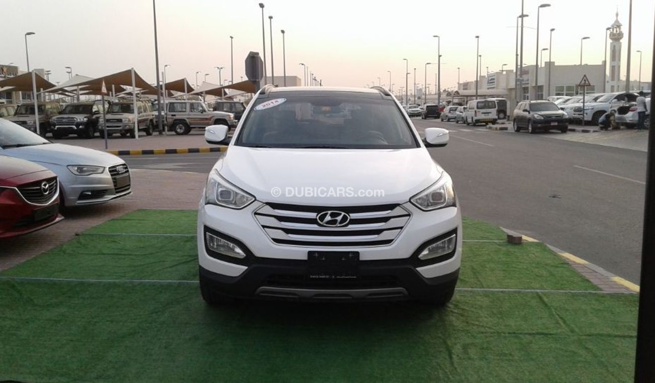 Hyundai Santa Fe HYNDI SANTAFE 2014 WHITE NO PIANT NO ACCIDENT KHALIGE Full option