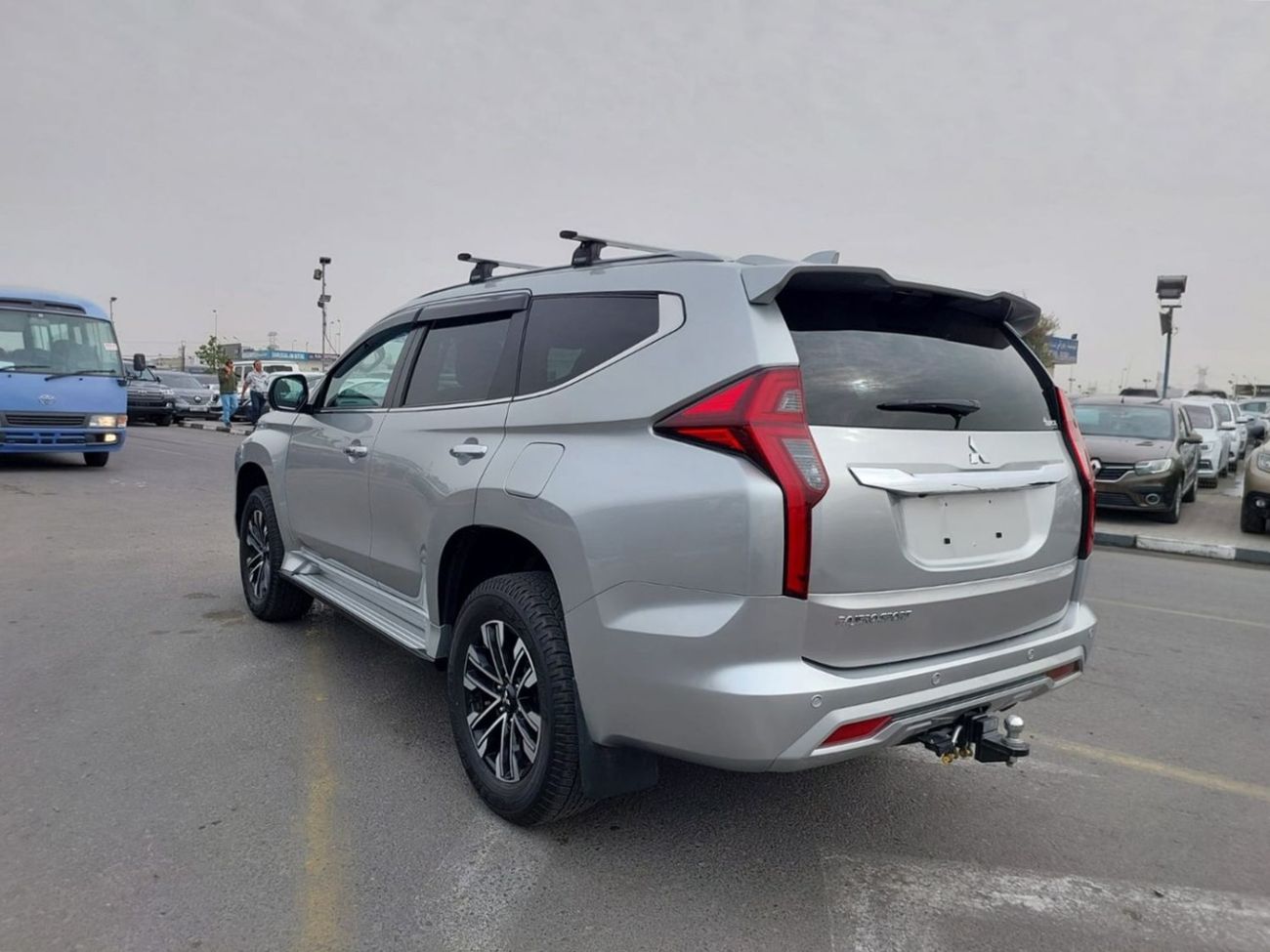 Mitsubishi Pajero MITSUBISHI PAJERO SUV RHD 2023 MODEL 2.4 L DIESEL AUTPMATIC(PM11732)