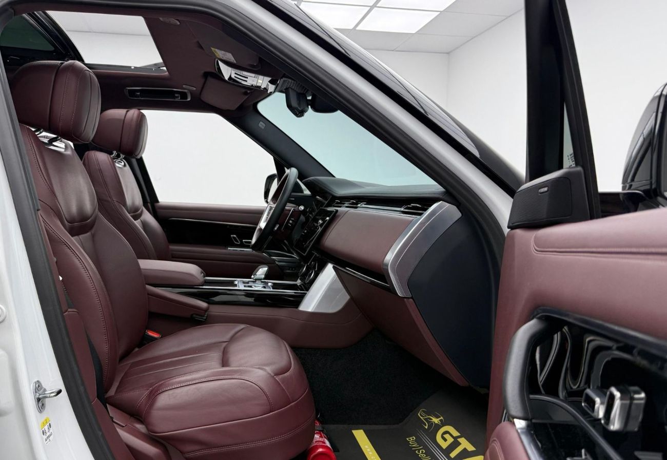 لاند روفر رينج روفر HSE P530 4.4L 2023 Range Rover Vogue P530 HSE, 2028 Range Rover Warranty + Service Pack, GCC