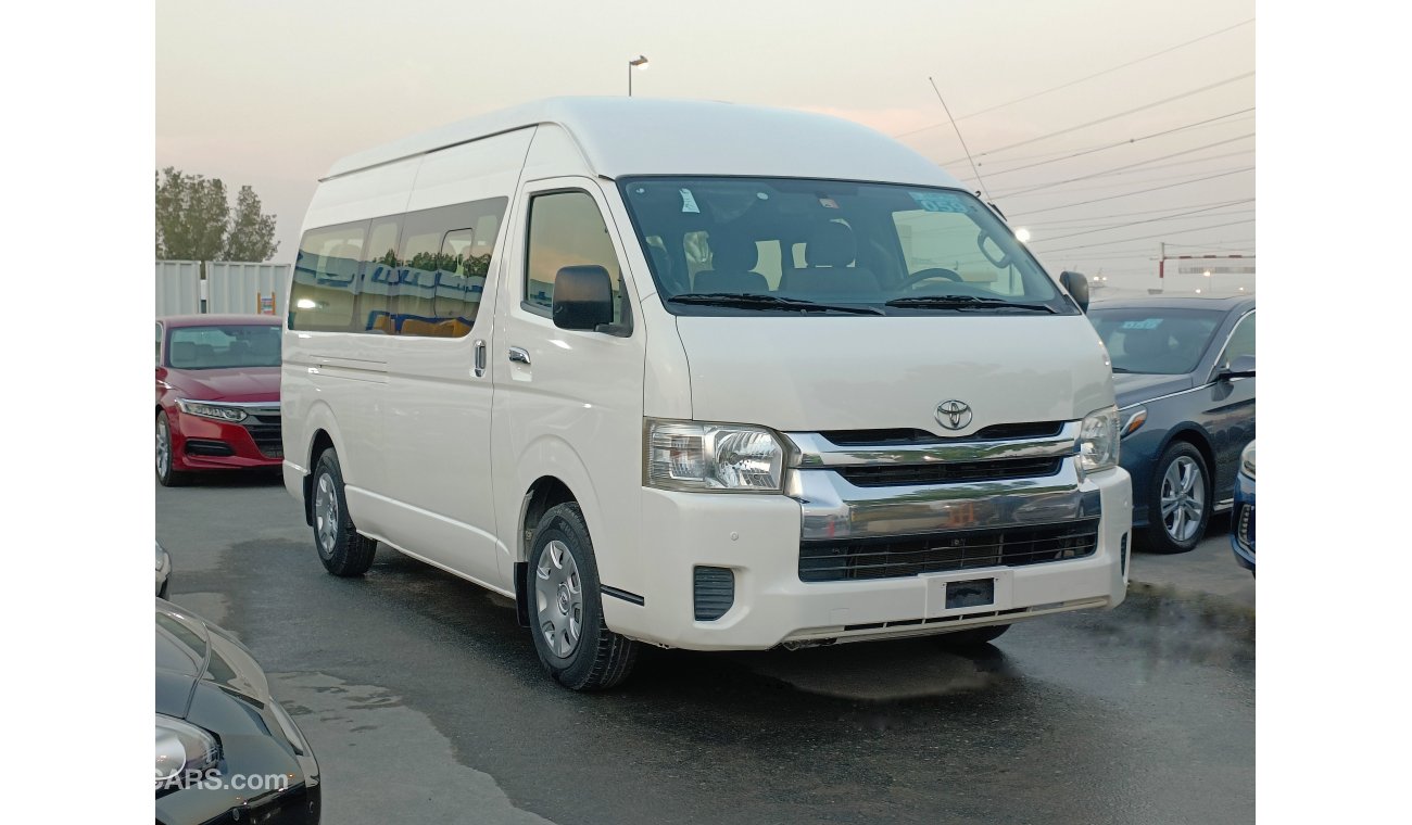 تويوتا هاياس HIGHROOF 2.7L PETROL, REAR A/C / NO WORK REQUIRED (LOT # 69705)