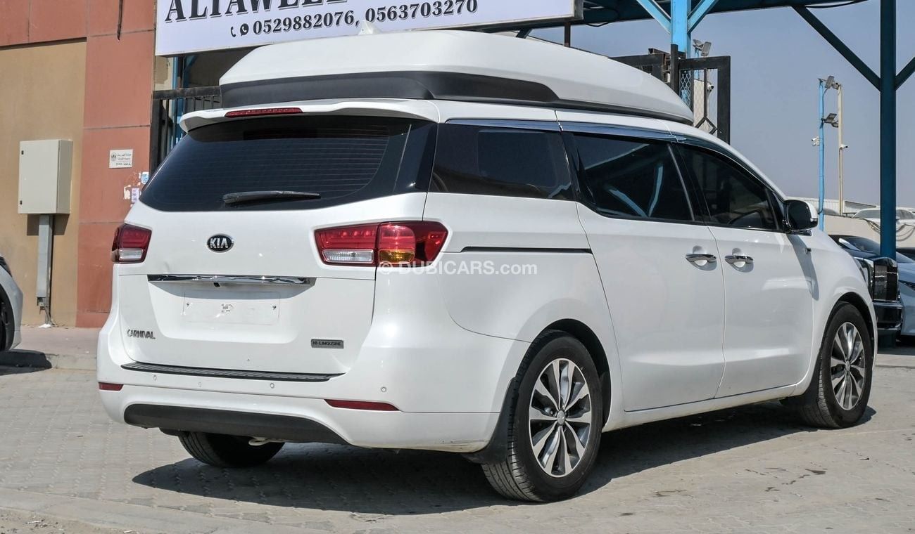 Kia Carnival