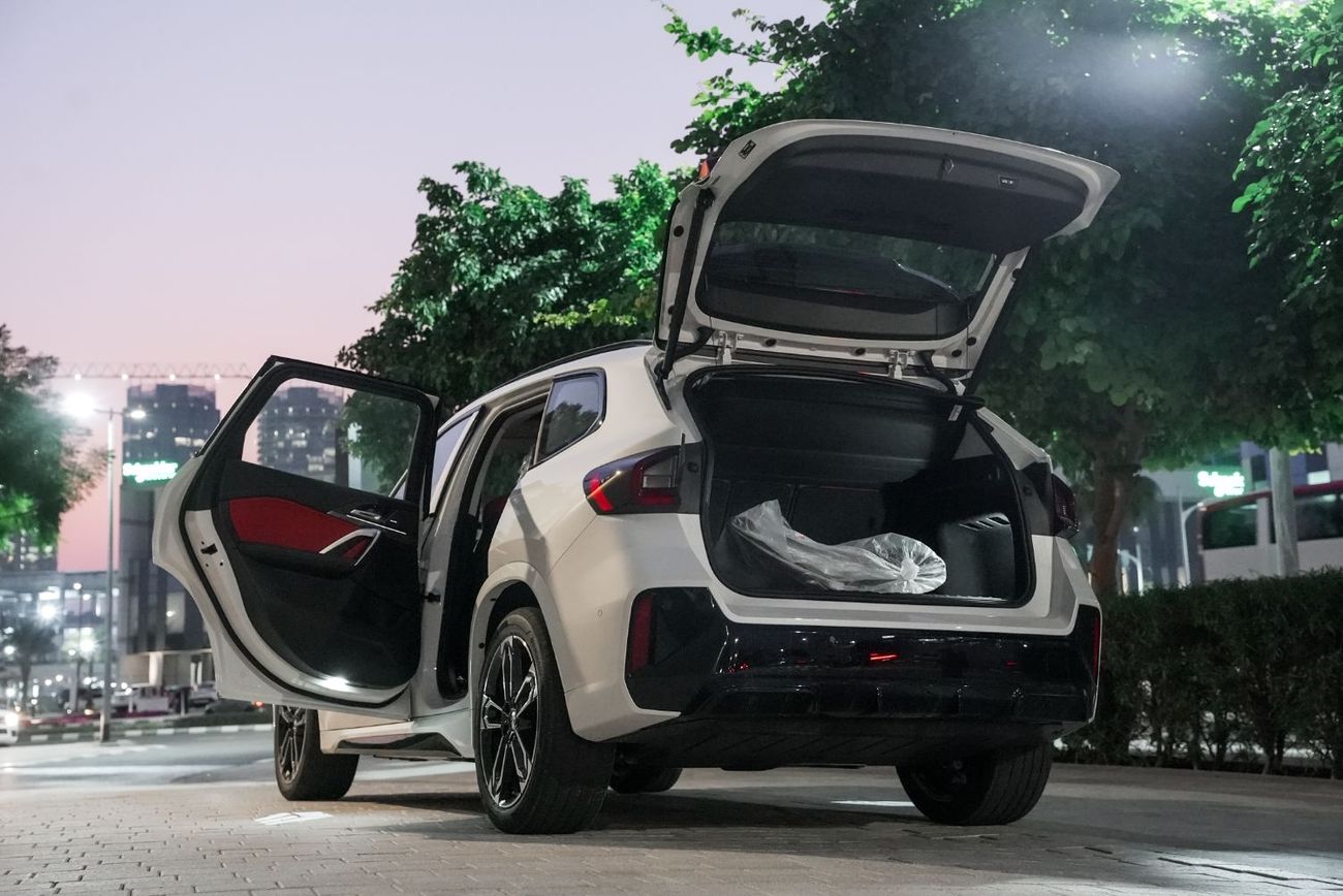 بي أم دبليو iX1 2026 BMW iX1 xDrive30L M Sport kit 2WD 0Km