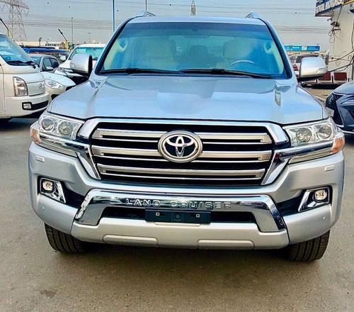 تويوتا لاند كروزر GXR