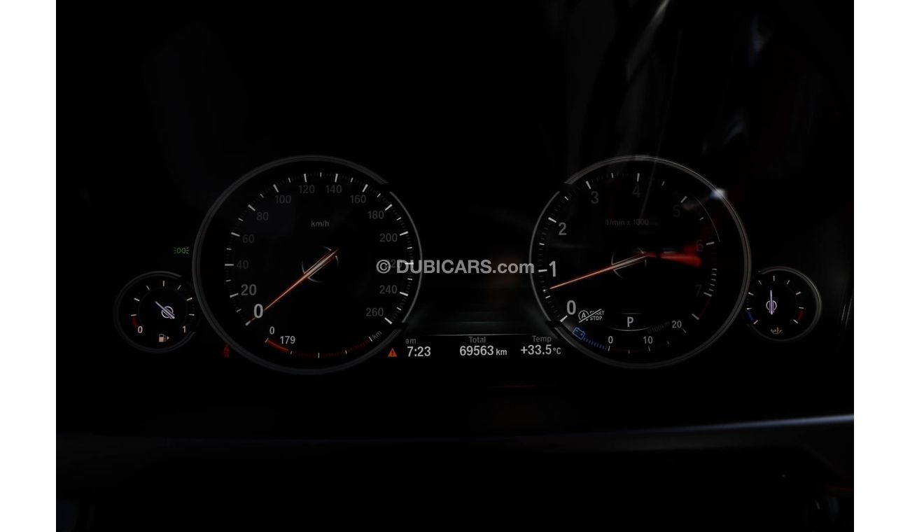 بي أم دبليو X6 F16