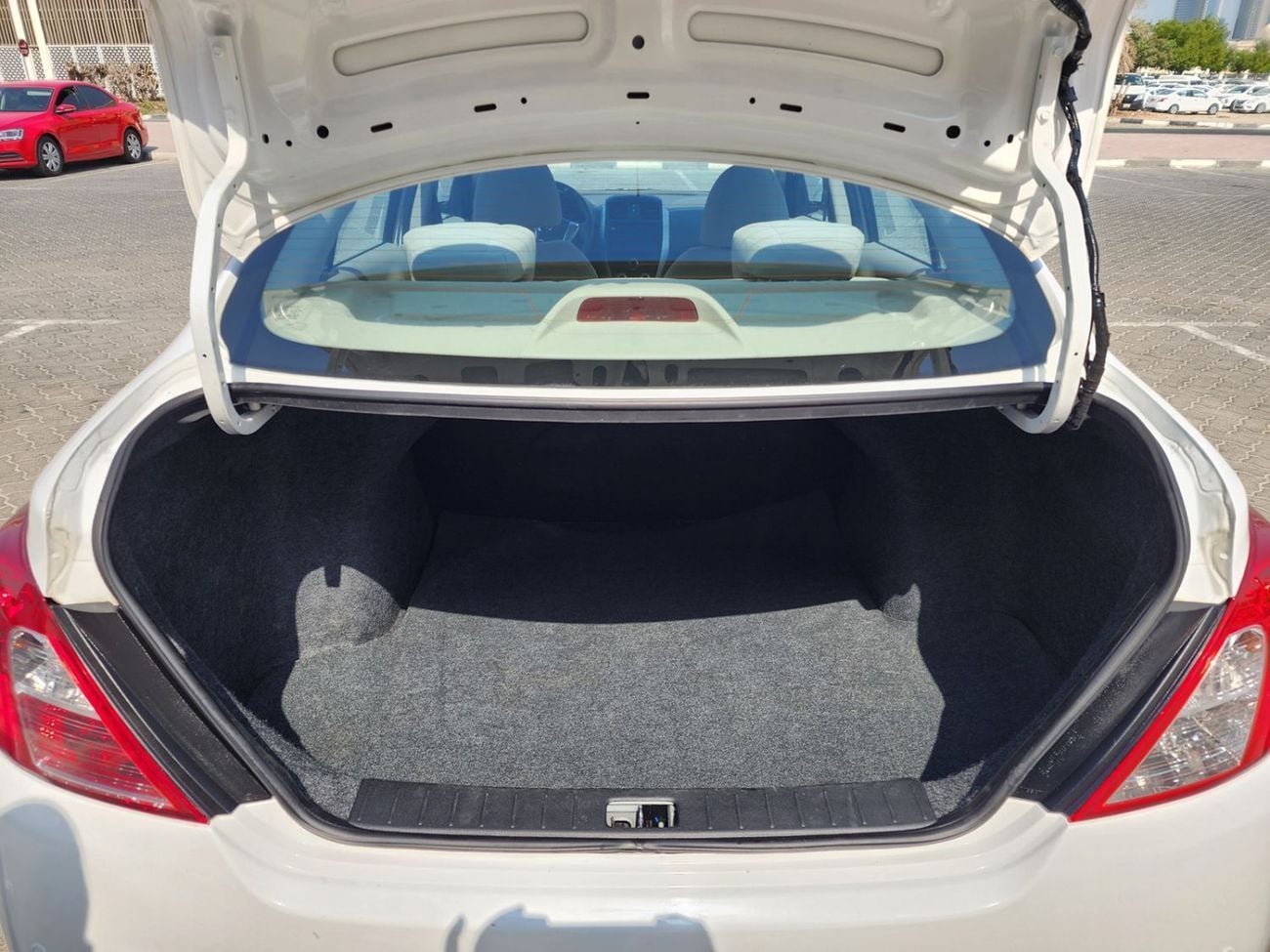 Nissan Sunny S 1.6L