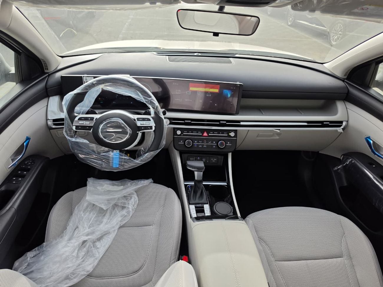 Hyundai Tucson 2.0L 2WD A/T Petrol