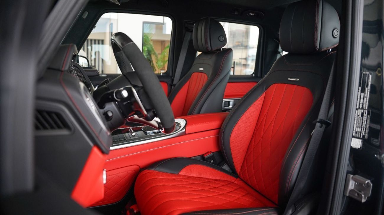 Mercedes-Benz G 63 AMG 4MATIC SUV GCC 2025 Fully Original Carbon Perfomance Package 5 Year Gargash Auto Warranty