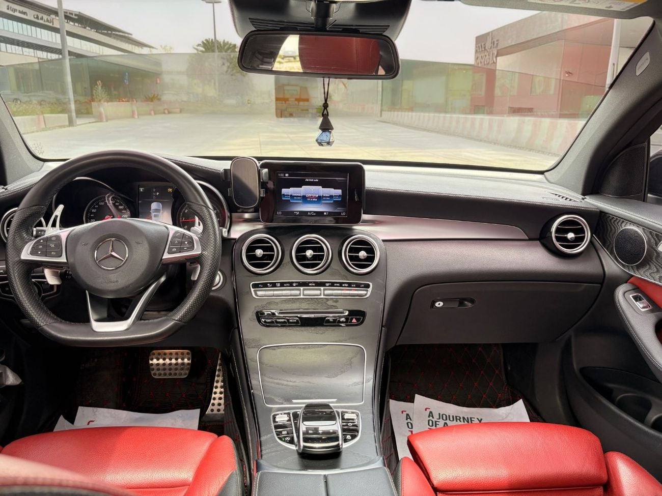 Mercedes-Benz GLC Coupe 250 AED 2,420 P.M | 0% DOWN PAYMENT | MERCEDES-BENZ GLC 250 COUPE | 2.5L 4WD | 2018 | FULL SERVICE HISTO