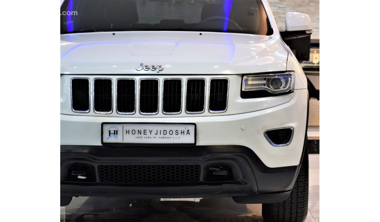 جيب جراند شيروكي FULL SERVICE HISTORY! Jeep Grand Cherokee 4x4 LAREDO 2014 Model!! in White Color! GCC Specs