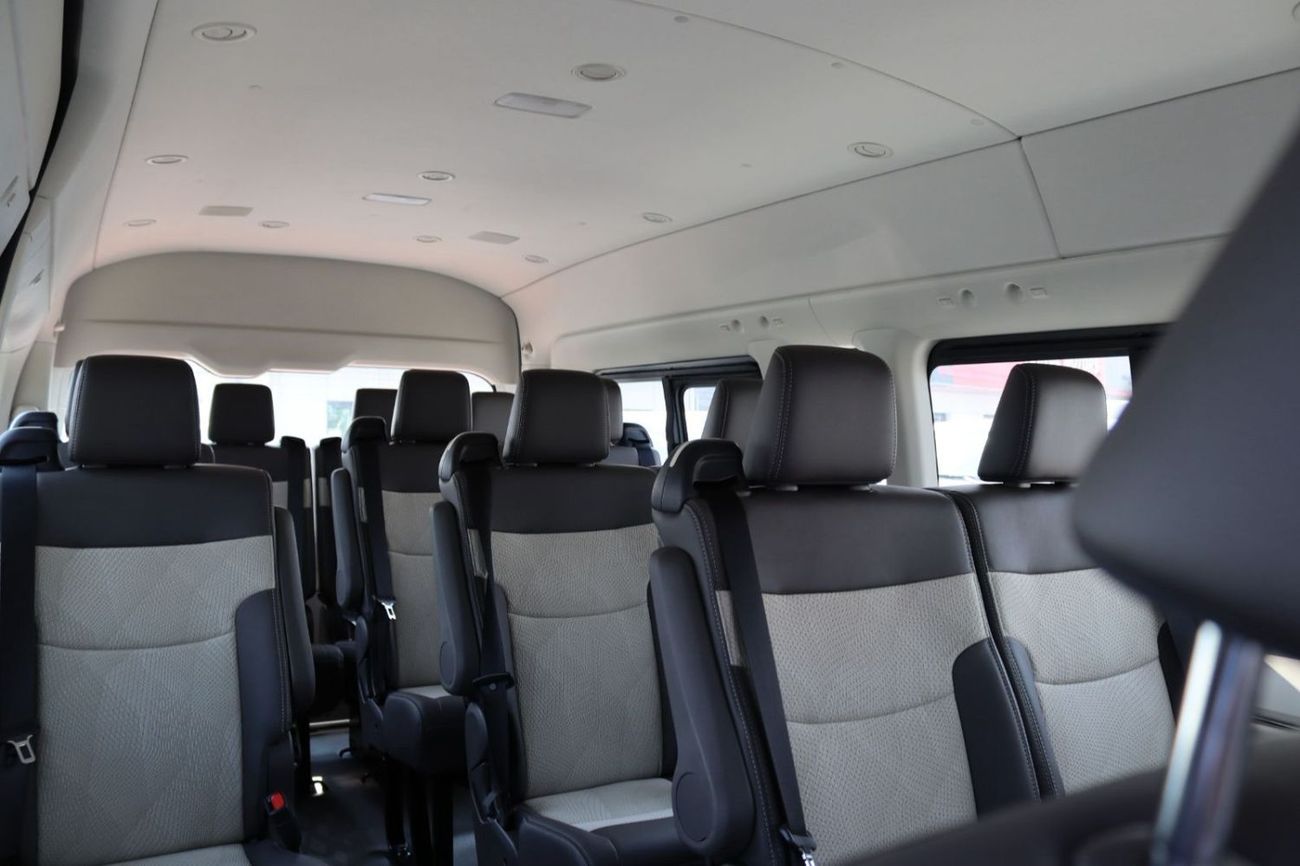 Toyota Hiace DLS -High Roof Commuter 2.8L M/T