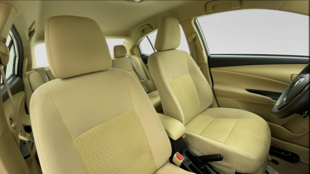 تويوتا يارس SE 1.5 | بدون دفعة مقدمة | اختبار القيادة في المنزل