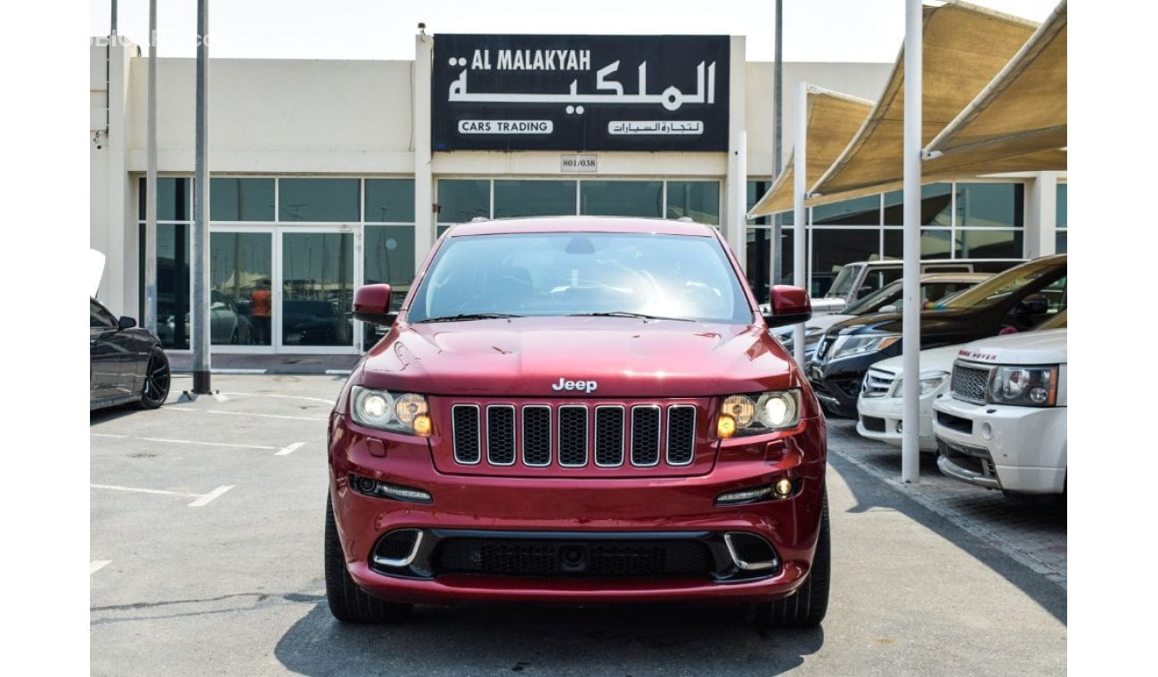 Jeep Grand Cherokee Jeep Grand Cherooke 2013 6.4 SRT Gcc Specefecation Very Clean Inside And Out Side Without Accedent N