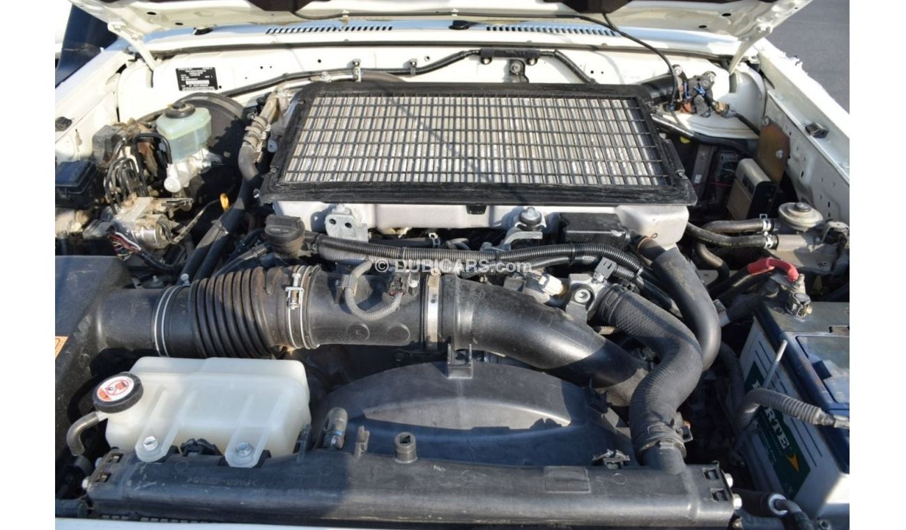 Toyota Land Cruiser Pick Up