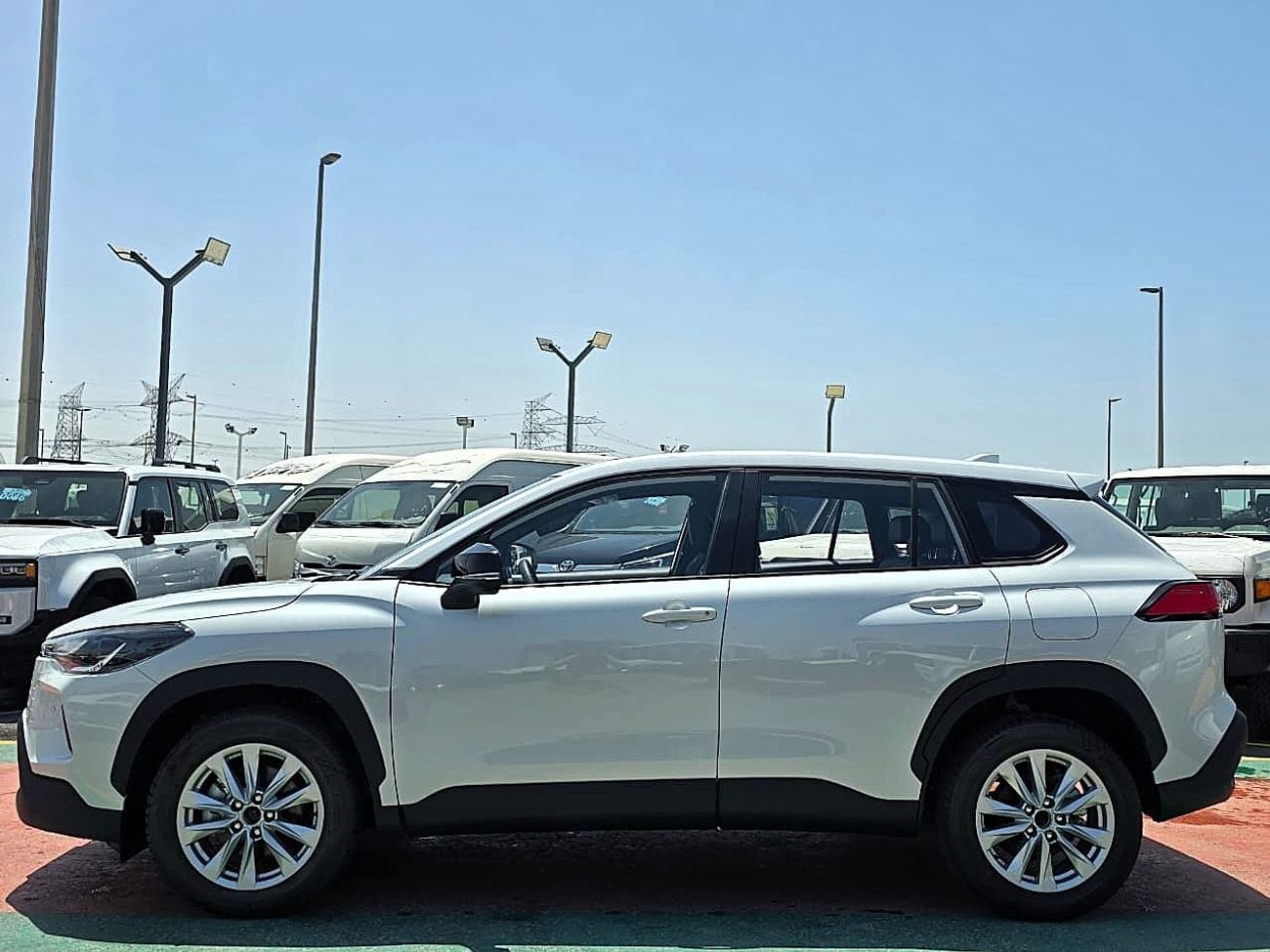 Toyota Corolla Cross Toyota corolla cross HEV 2.0L A/T SUV FWD White Color 2026 Model