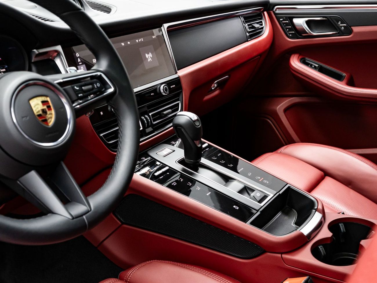 Porsche Macan Std 2.0L (252 HP) 2024 Porsche Macan, November 2026 Porsche Warranty, Full Service History, Low KMs,