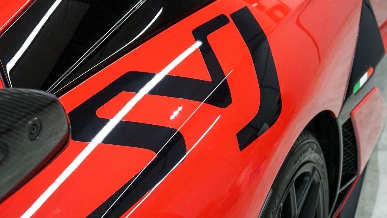 لامبورغيني أفينتادور SVJ 6.5L V12 | European Specs | 8,700 KM | Full Service History