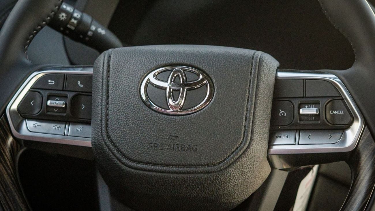 Toyota Land Cruiser LC300 3.3 DIESEL VXR 2025 MODEL