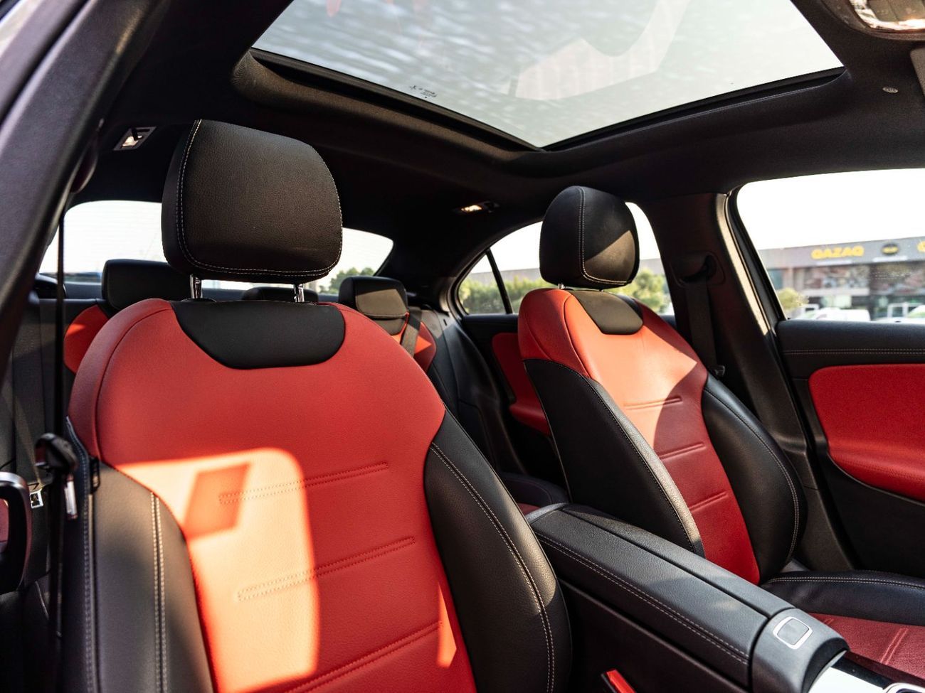 Mercedes-Benz A 35 AMG Std 2.0L