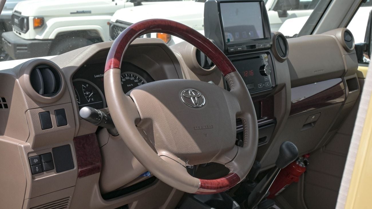 Toyota Land Cruiser Pick Up 79 4.5 DIESEL DC 2023 V8