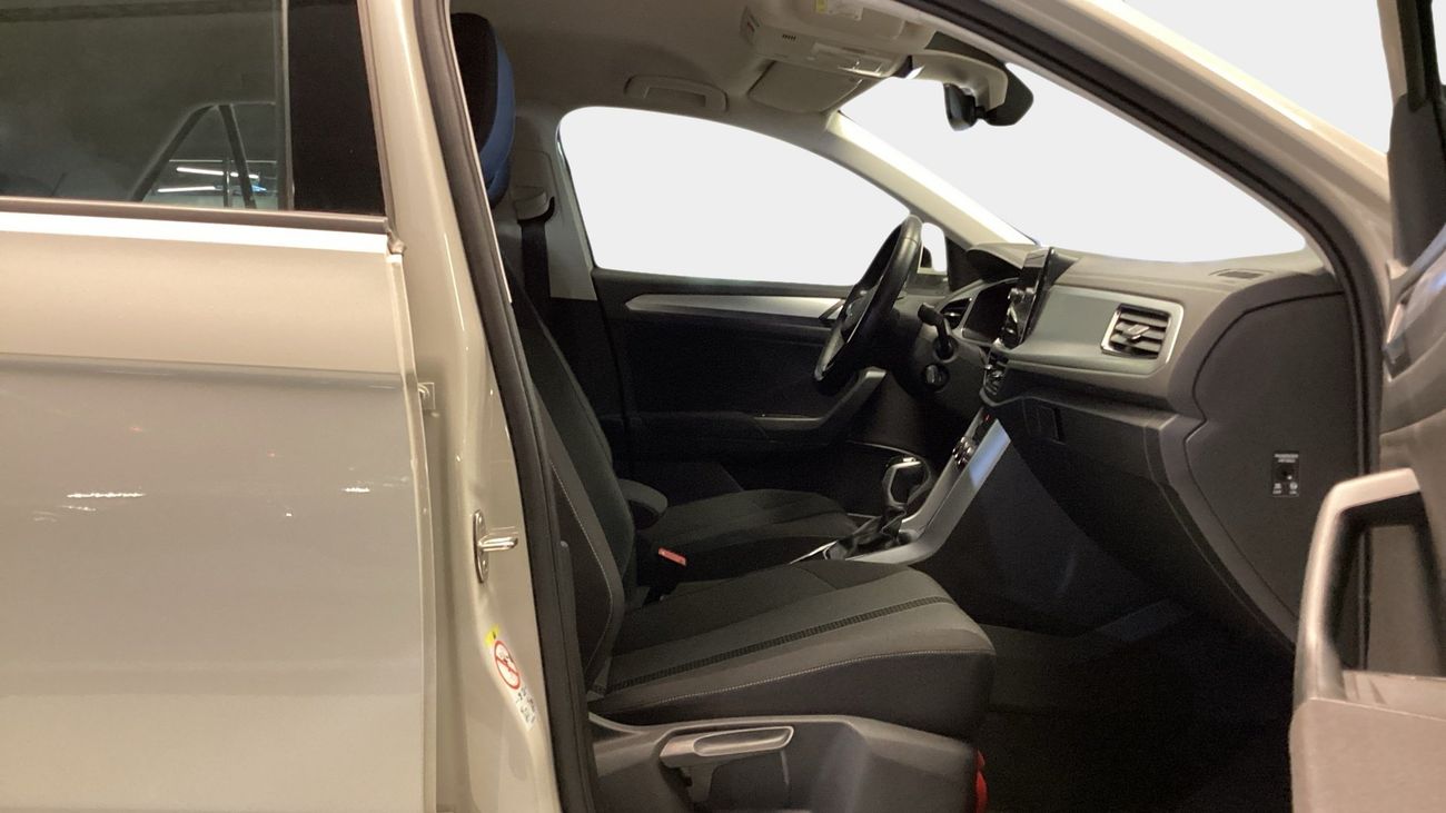 فولكس واجن T ROC Life | شامل الضمان | 0 ﺪﻔﻋﺓ ﺃﻮﻟﻯ