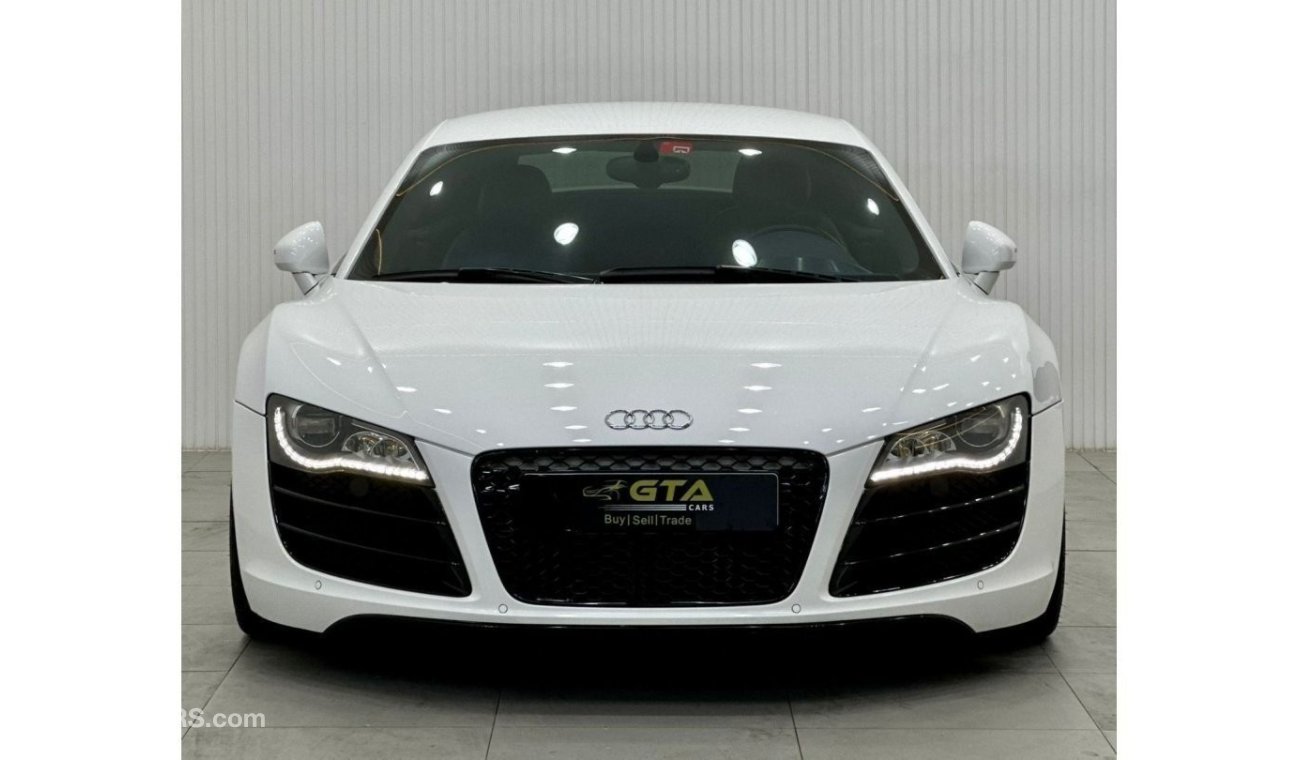 أودي R8 2013 Audi R8 V10 Coupe, Very Low Kms, Excellent Condition, GCC