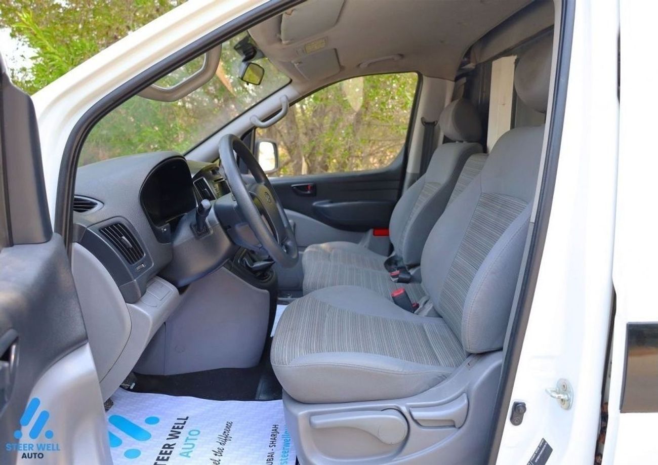 Hyundai H-1 Std 2019 GL Chiller Van 2.5L RWD Diesel MT / Low Mileage / Ready to Drive / Book Now