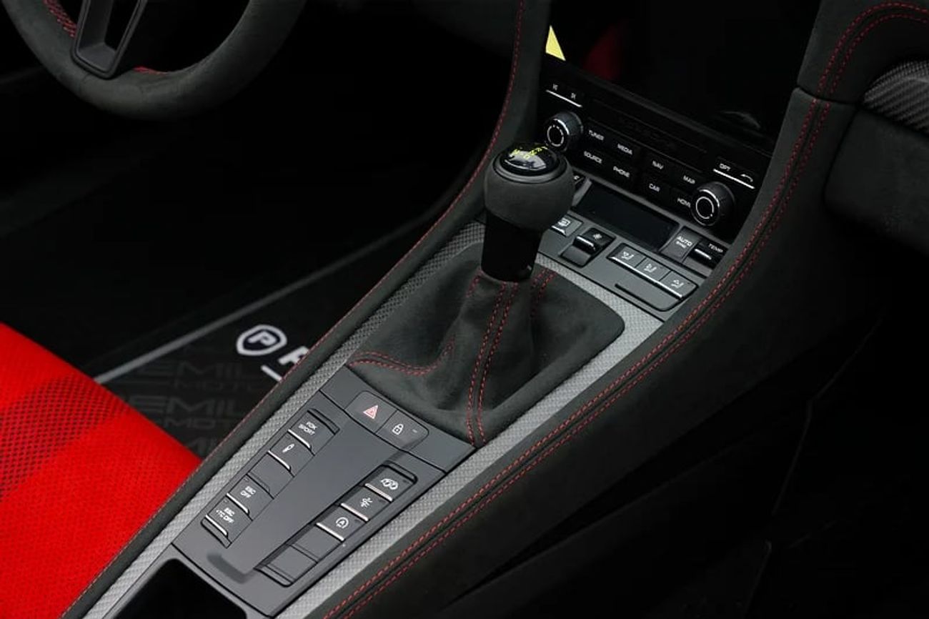 Porsche 718 Spyder RS