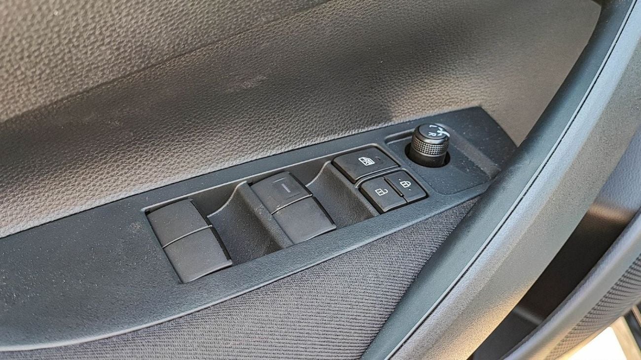 تويوتا كورولا TOYOTA COROLLA 1.6L BAISCK