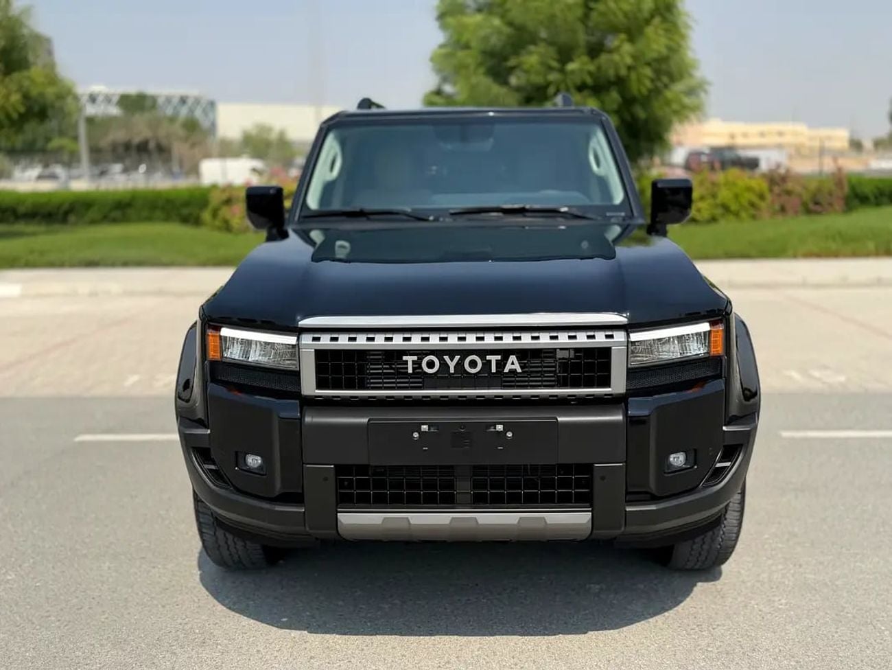 Toyota Prado GXR Turbo - Al futtaim warranty - GCC Specs