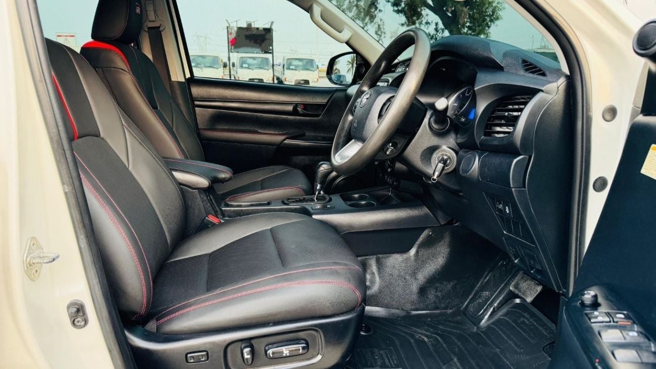 Toyota Hilux PREMIUM CONDITION | IRON ROLL BAR | RHD | 2017 | 2.8L DIESEL | ELECTRIC SEAT