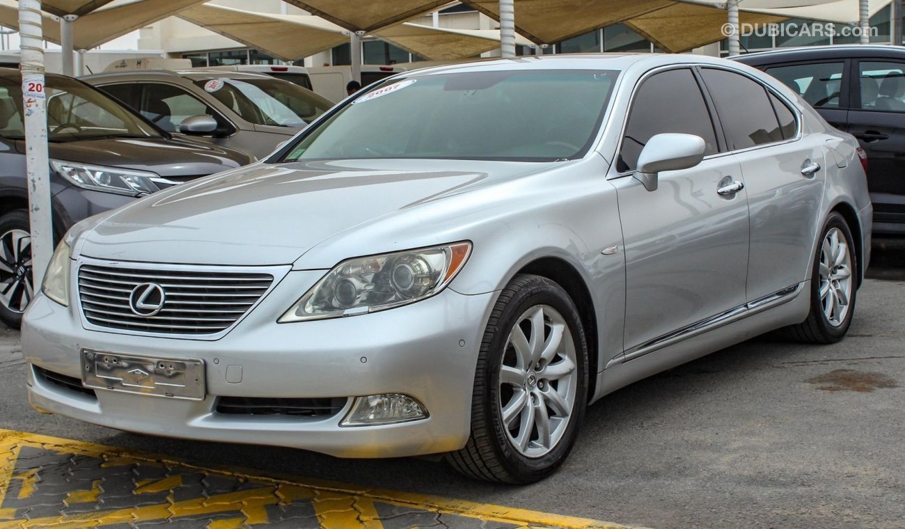 Lexus LS460 SHORT