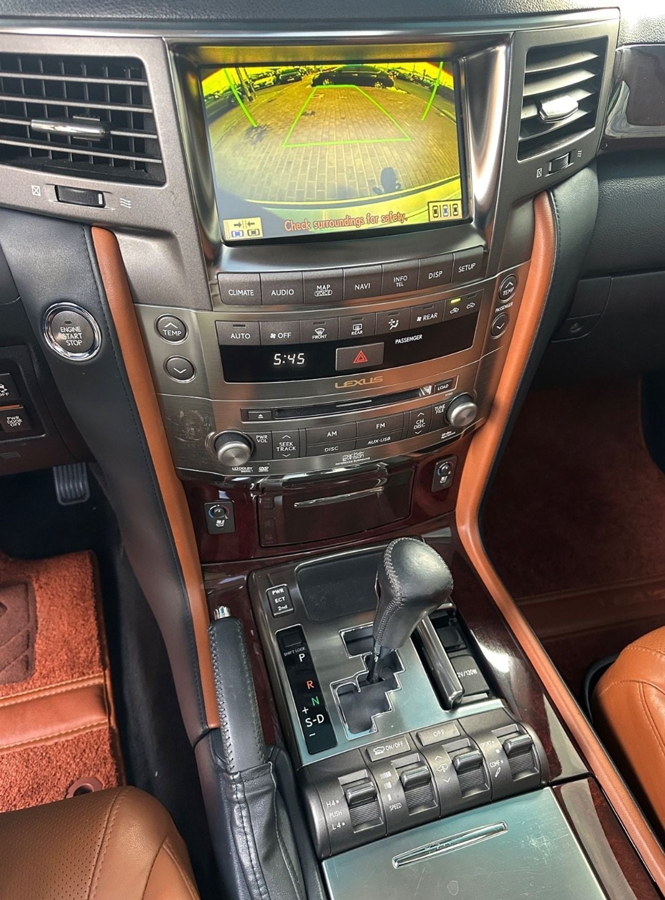 لكزس LX 570 TOP