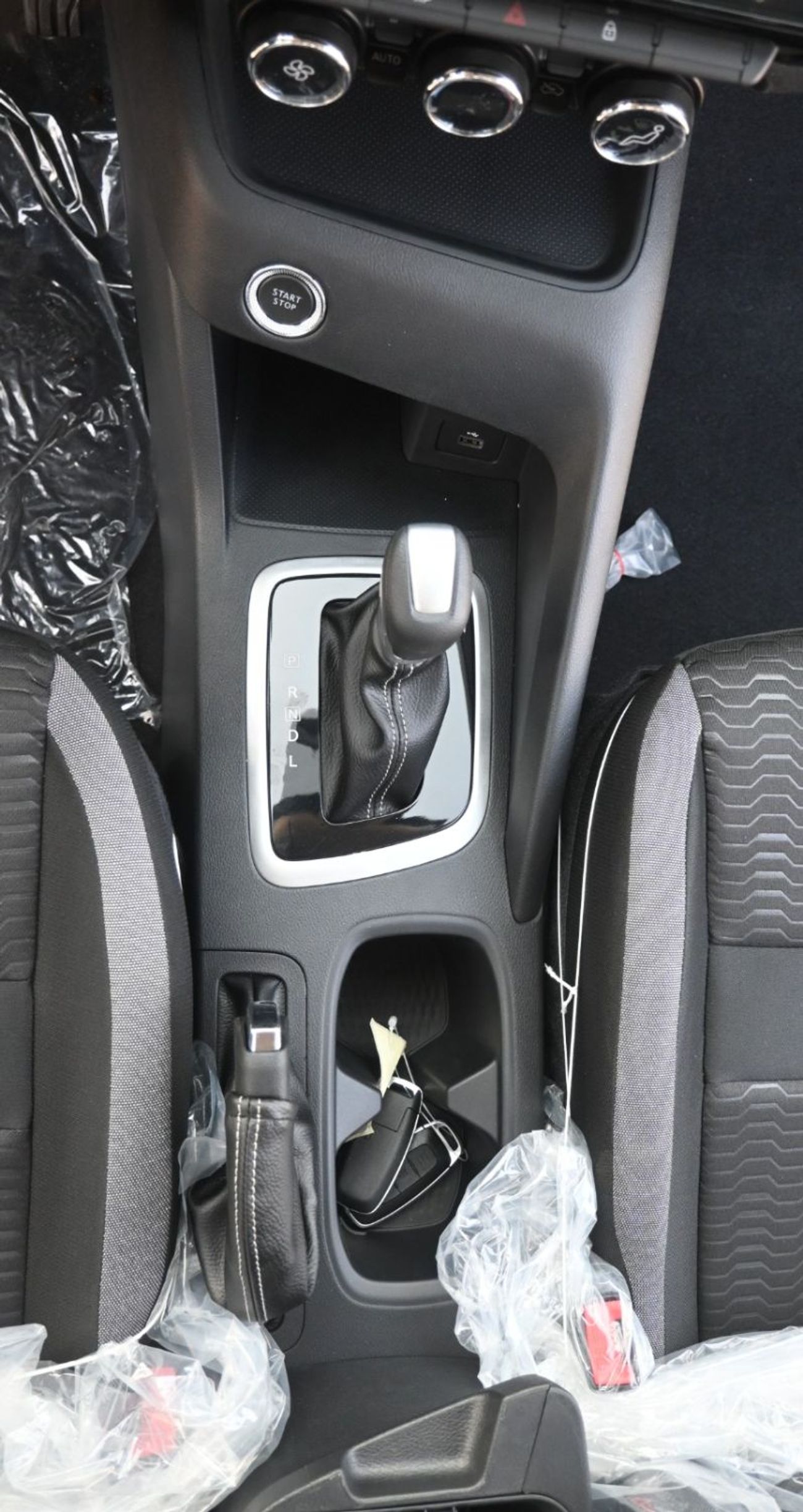 نيسان ماغنيت SV