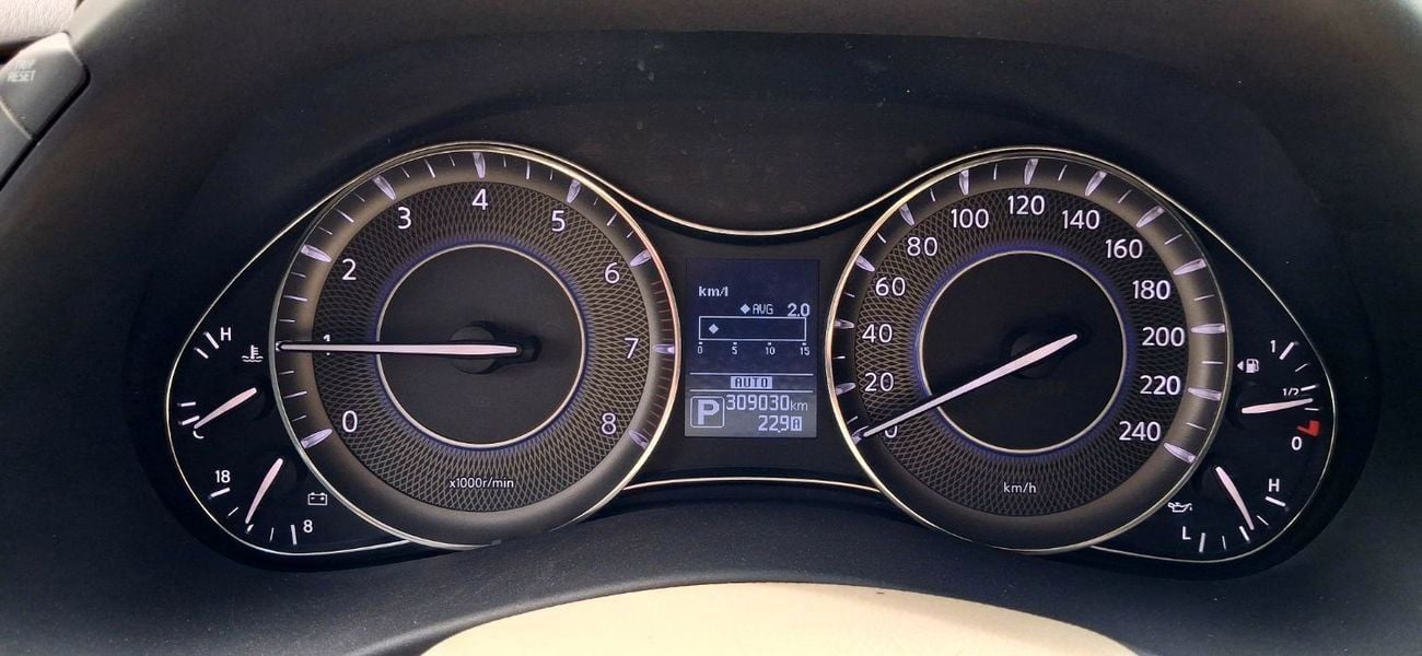 Infiniti QX80 Black Edition 8 5.6L