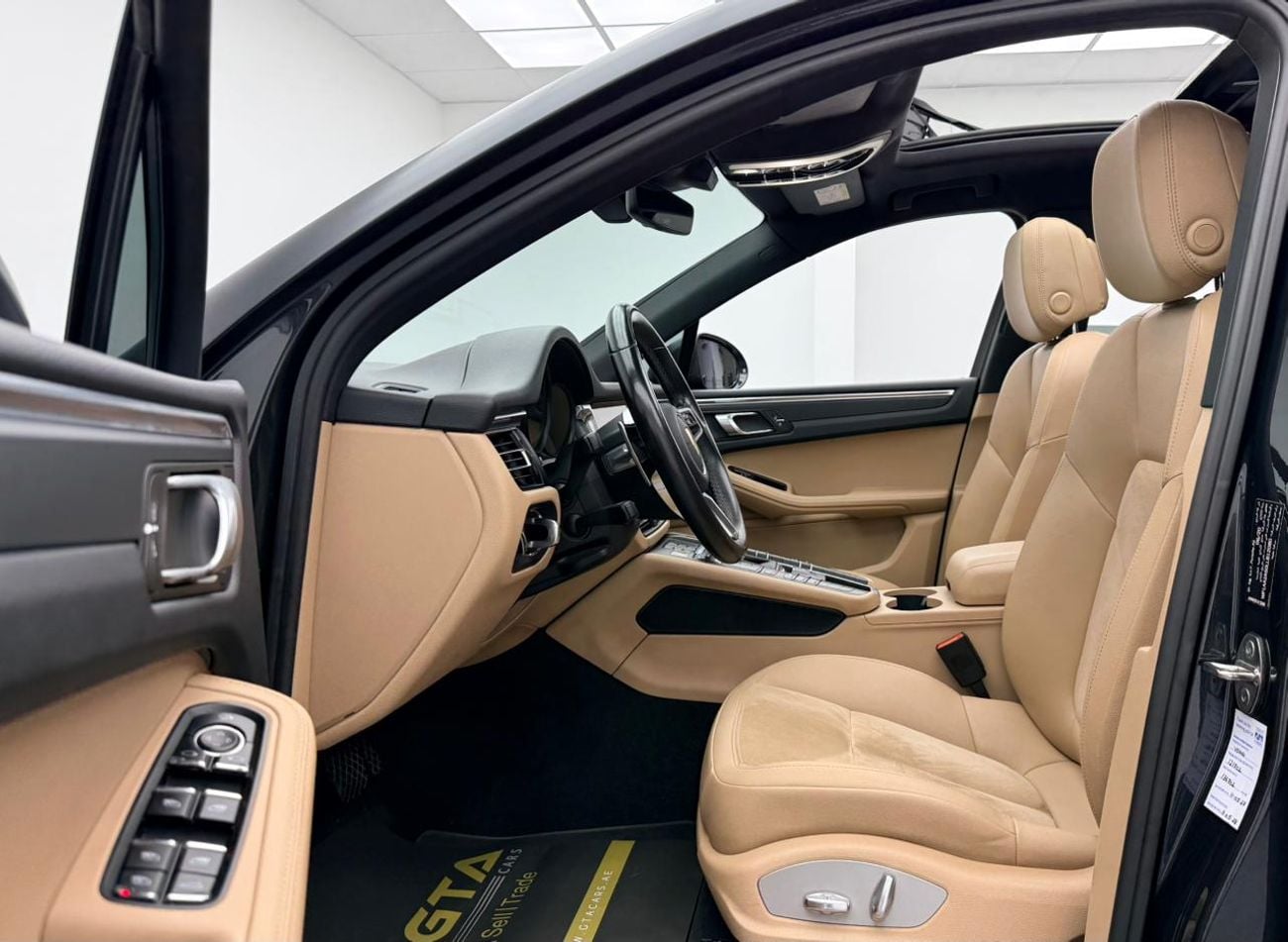 Porsche Macan STD 2020 Porsche Macan, Porsche Warranty+Full Service History, Full PPF, GCC Specs