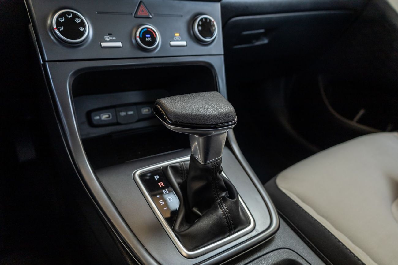 هيونداي كريتا Base 1.6L