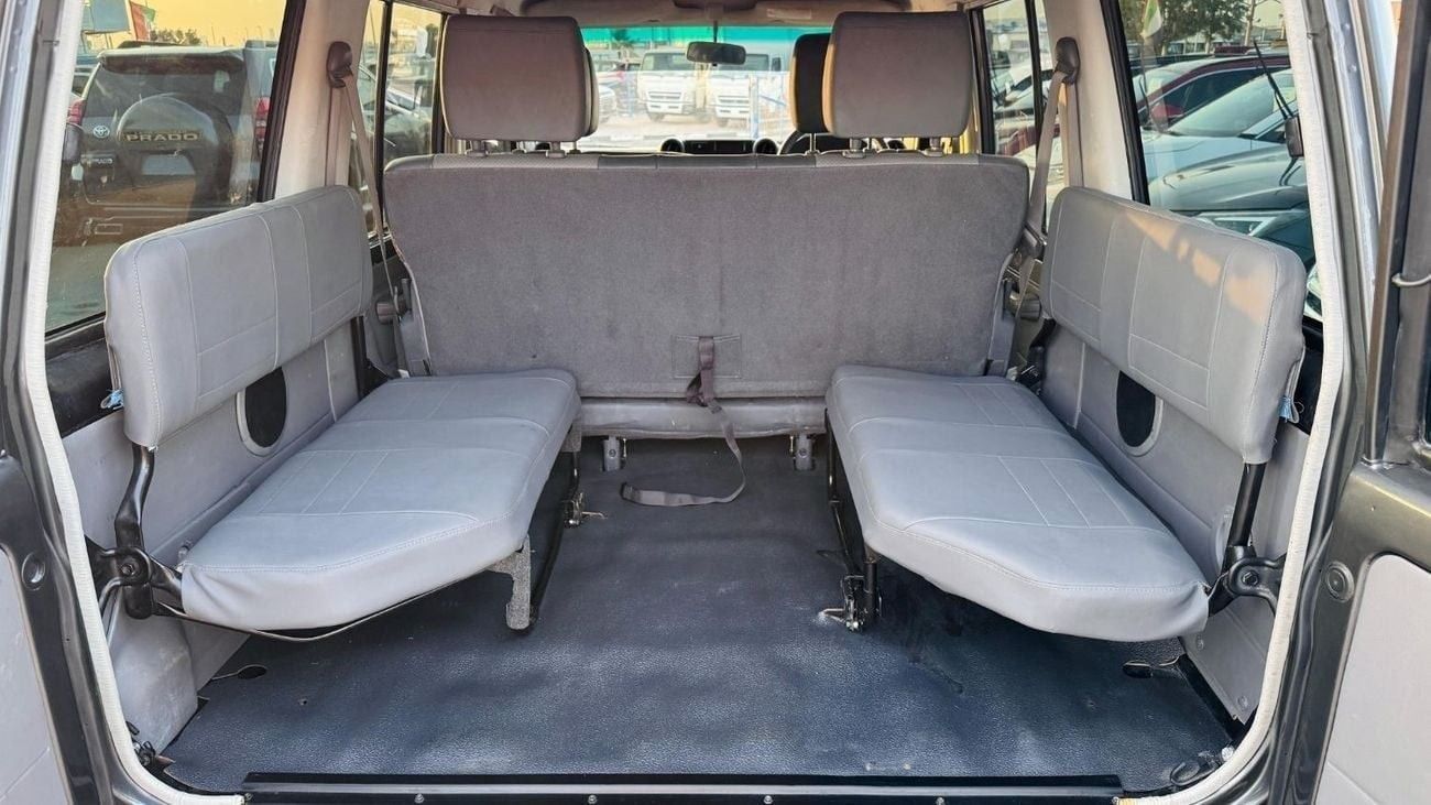 Toyota Land Cruiser 70 FACELIFTED TO 2024 | 4.5L DIESEL ENGINE | MANUAL TRANSMISSION |