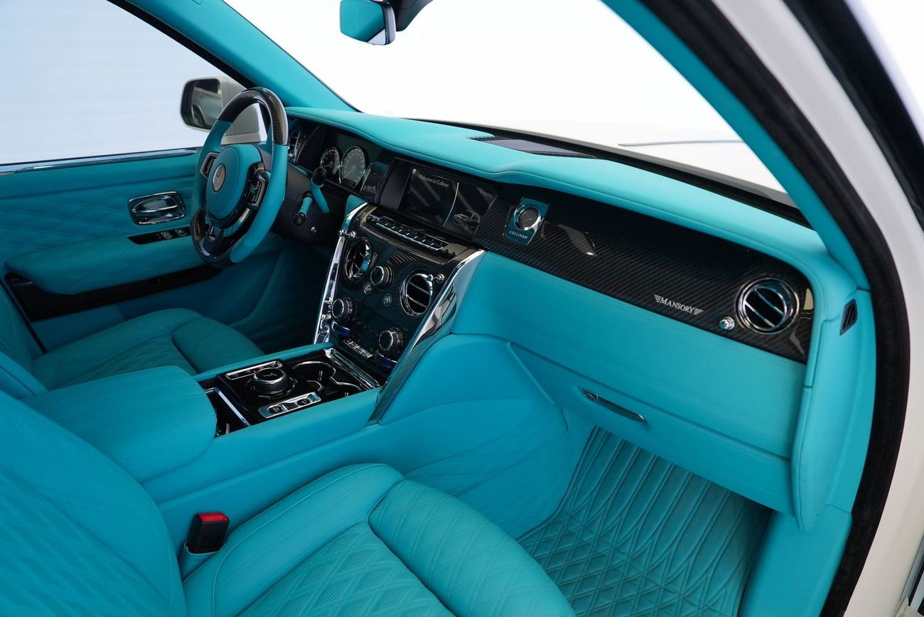 Rolls-Royce Cullinan Rolls Royce Cullinan Mansory