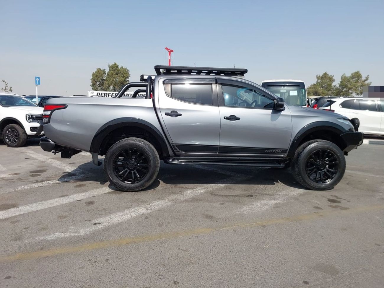 Mitsubishi Triton (RAMADAN OFFER) MITSUBISHI TRITON PICKUP RHD 2018 MODEL 2.4 L DIESEL AUTOMATIC(PM08743)