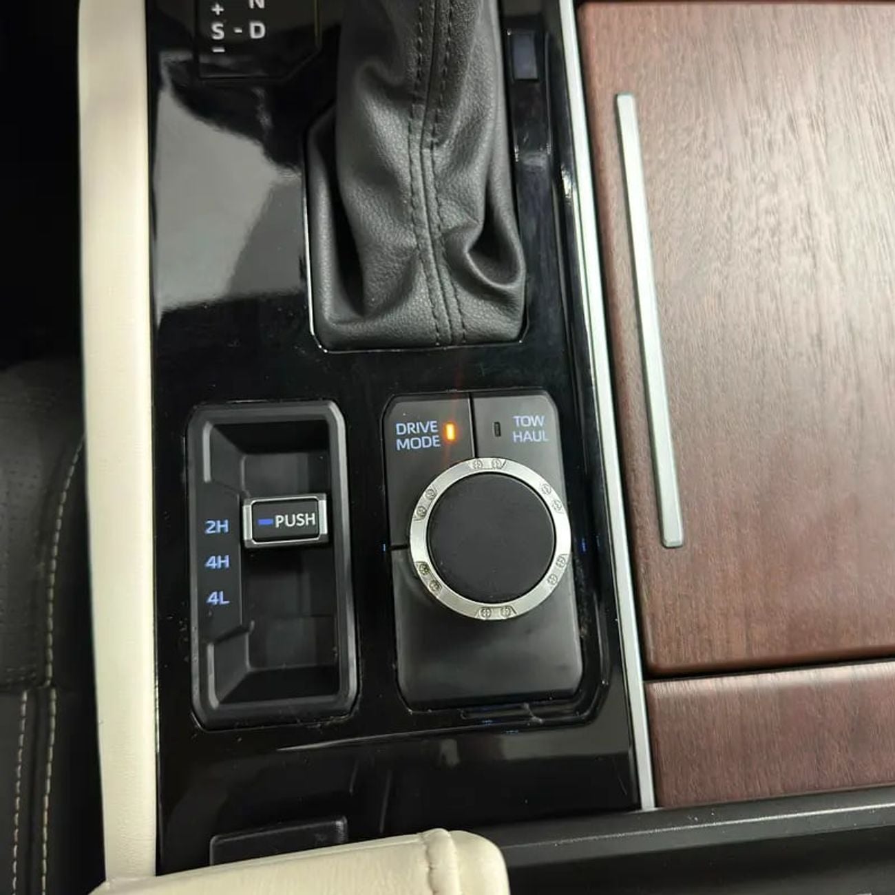 تويوتا تاندرا Capstone hybrid