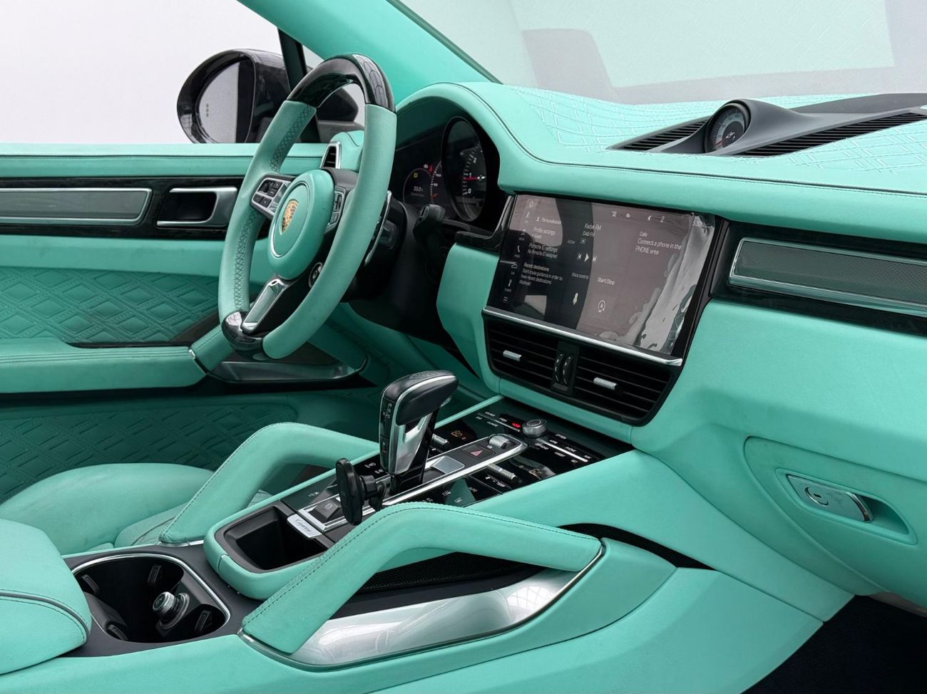 بورش كايان Turbo 4.0L (550 HP)