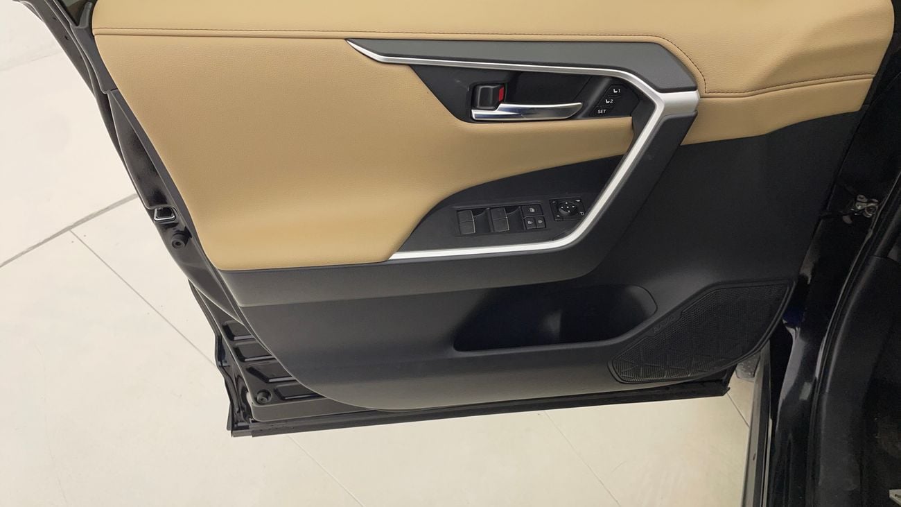 تويوتا راف ٤ VXR 2.5 | بدون دفعة مقدمة | اختبار القيادة في المنزل