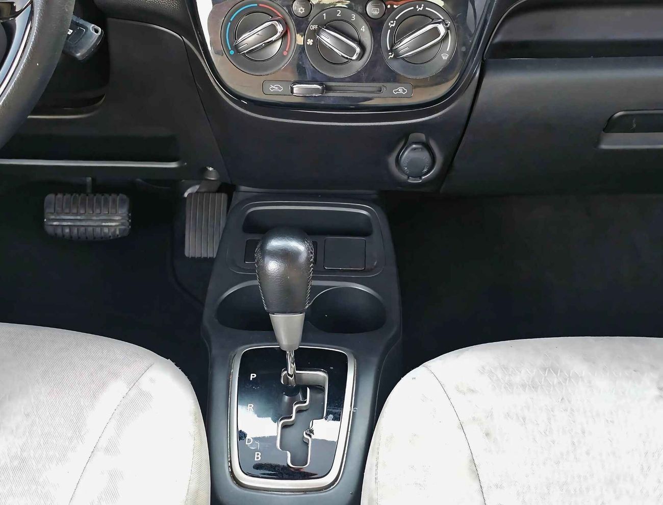 Mitsubishi Attrage 1.2L V4 / GCC/ NON ACCIDENT / LOT# 005610