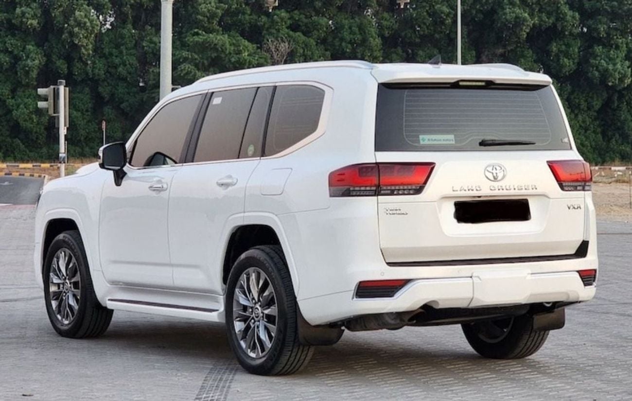 Toyota Land Cruiser VXR 2022 VXR Twin Turbo Full Option Very Clean And Perfect Condition