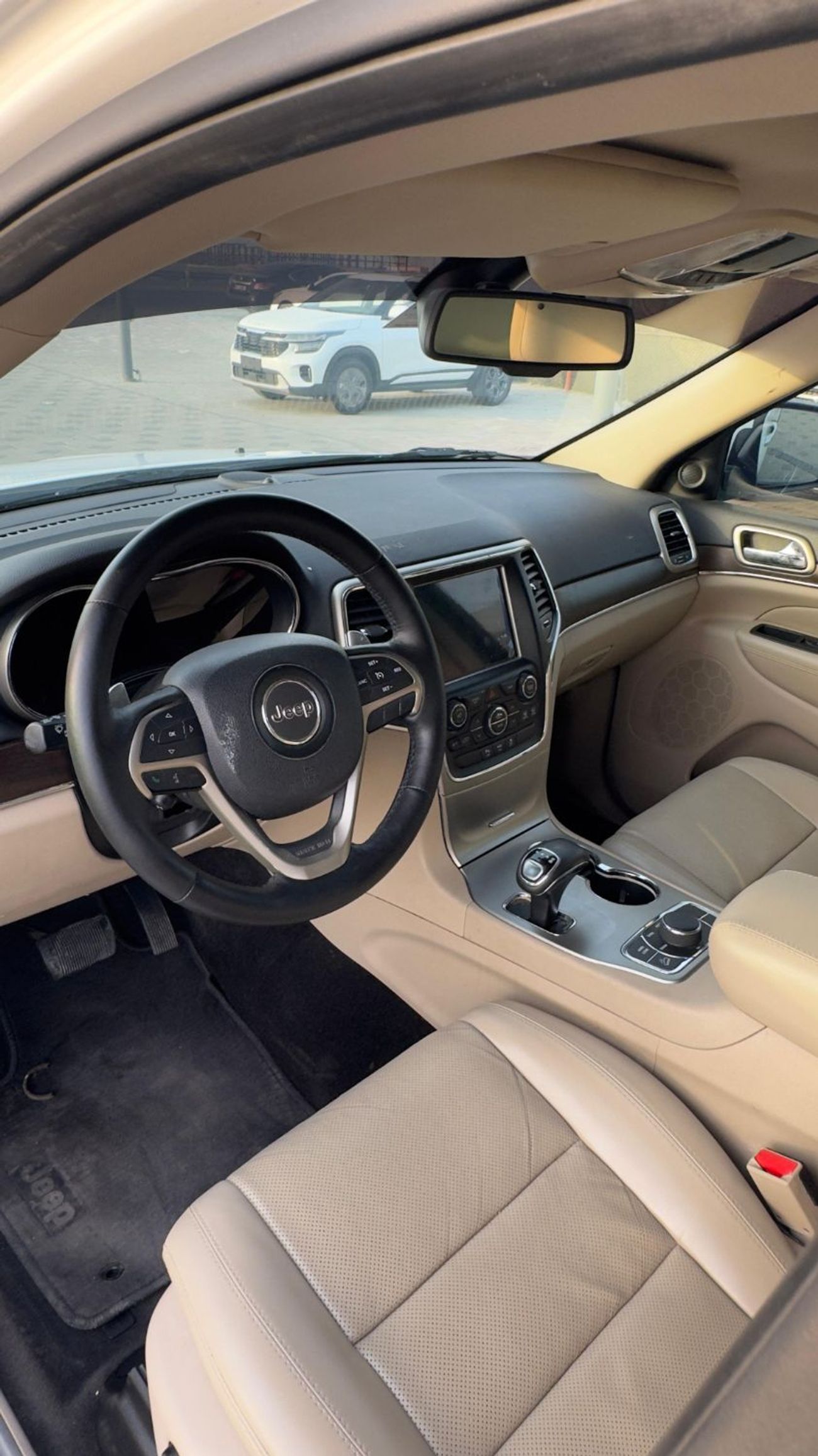 Jeep Grand Cherokee Limited 5.7L (360 HP)