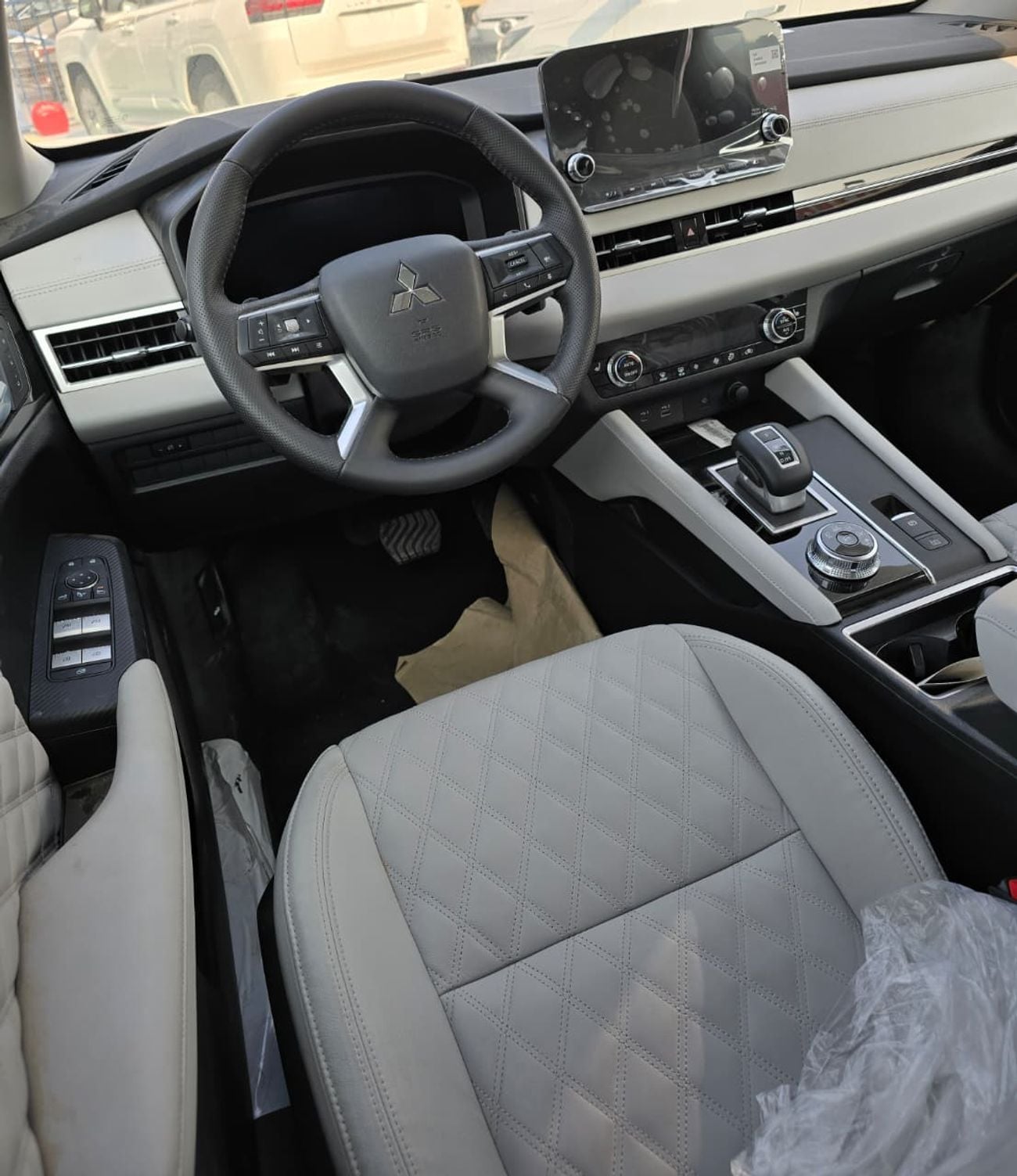 Mitsubishi Outlander H-LINE 2.5L 2026