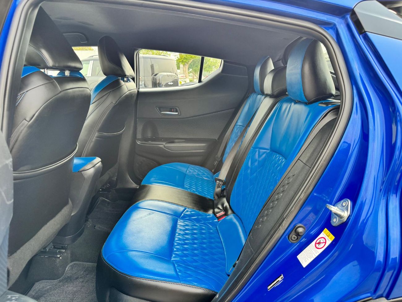 Toyota C-HR STD (NON GCC)